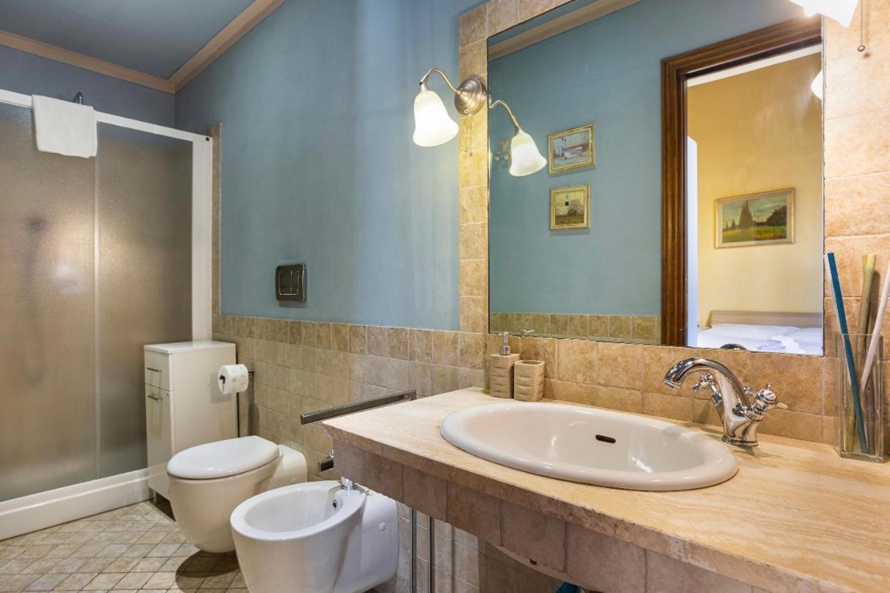 Cozy Classic Italian House Near Santa Croce, On The Lungarno Apartment Florence Ngoại thất bức ảnh